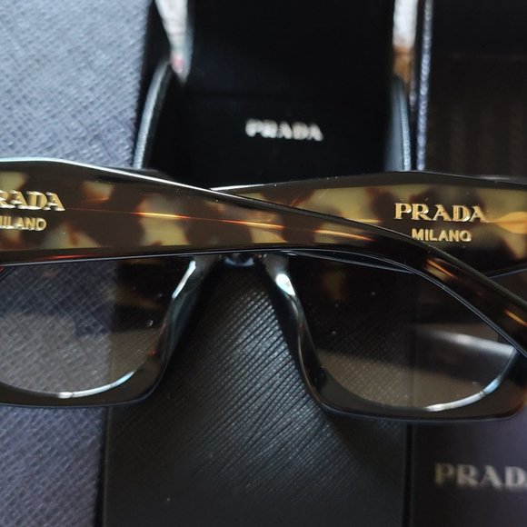 PRADA SUNGLASSES - Picture 5 of 10